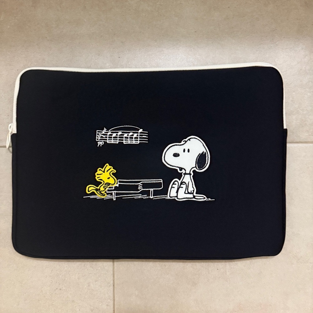 Snoopy laptop case - Picture 2 of 5